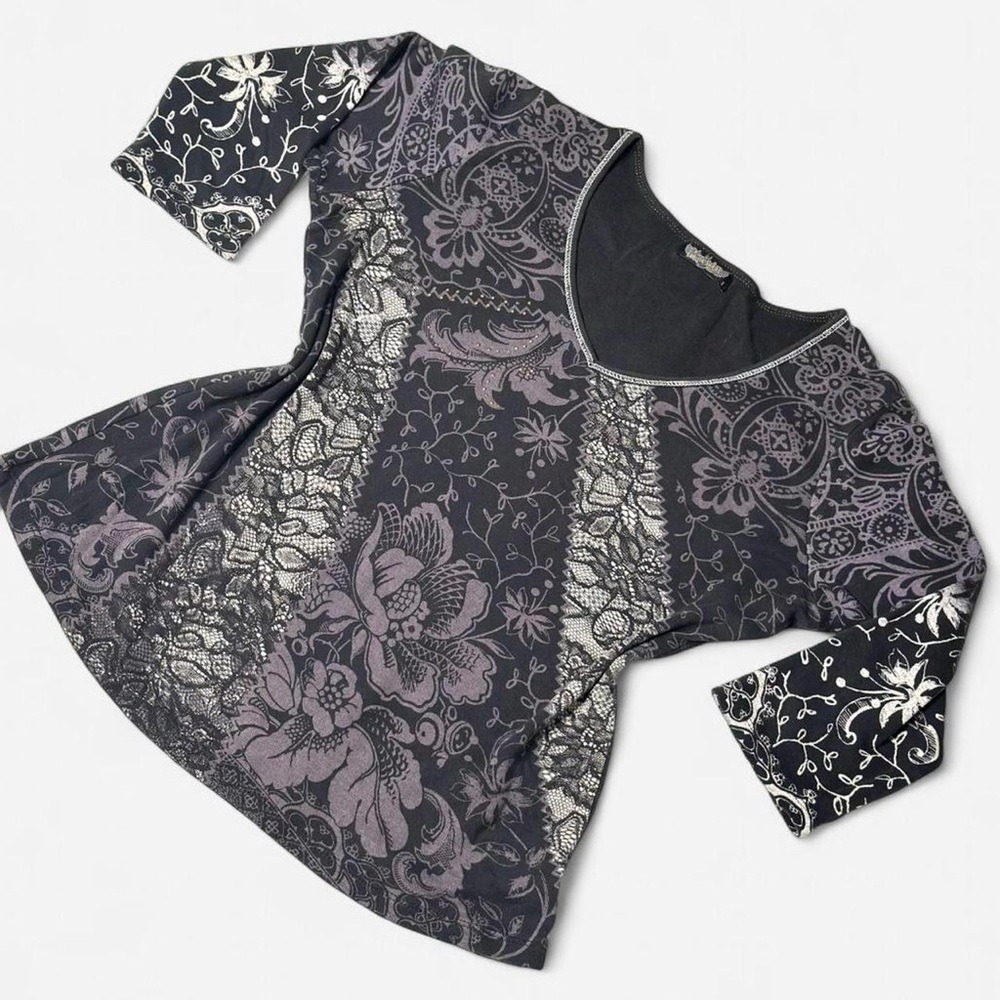Vintage Y2K Quarter Sleeve Shirt, Vanilla Sugar, Graphic Print, 2000s